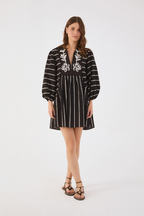 Black Embroidered Flowers V Neck Cotton Mini Dress_2