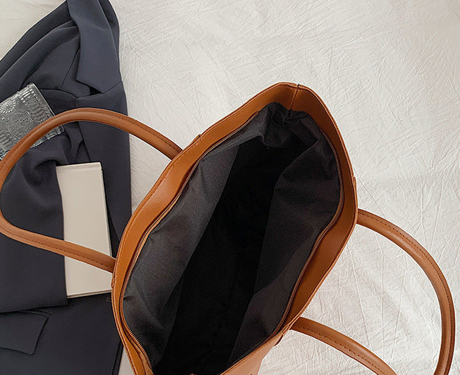 CL1409 - Elegant Tote Fashion Handbag
