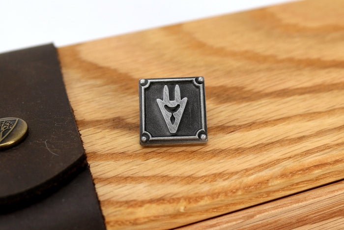 Dragoon FFXIV Job Pin - DRG Metal Resin, Final Fantasy 14 FF14 Soul Crystal - LootCaveCo