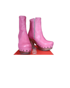 GRUNBEIN Isabell Pink