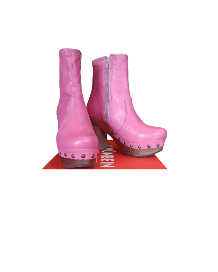 GRUNBEIN Isabell Pink