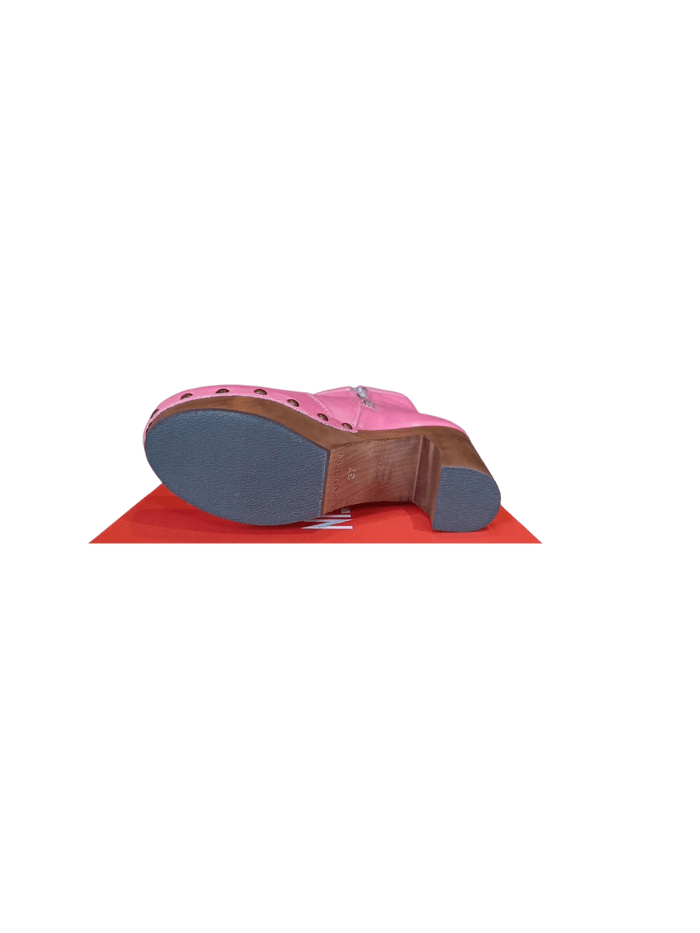 GRUNBEIN Isabell Pink