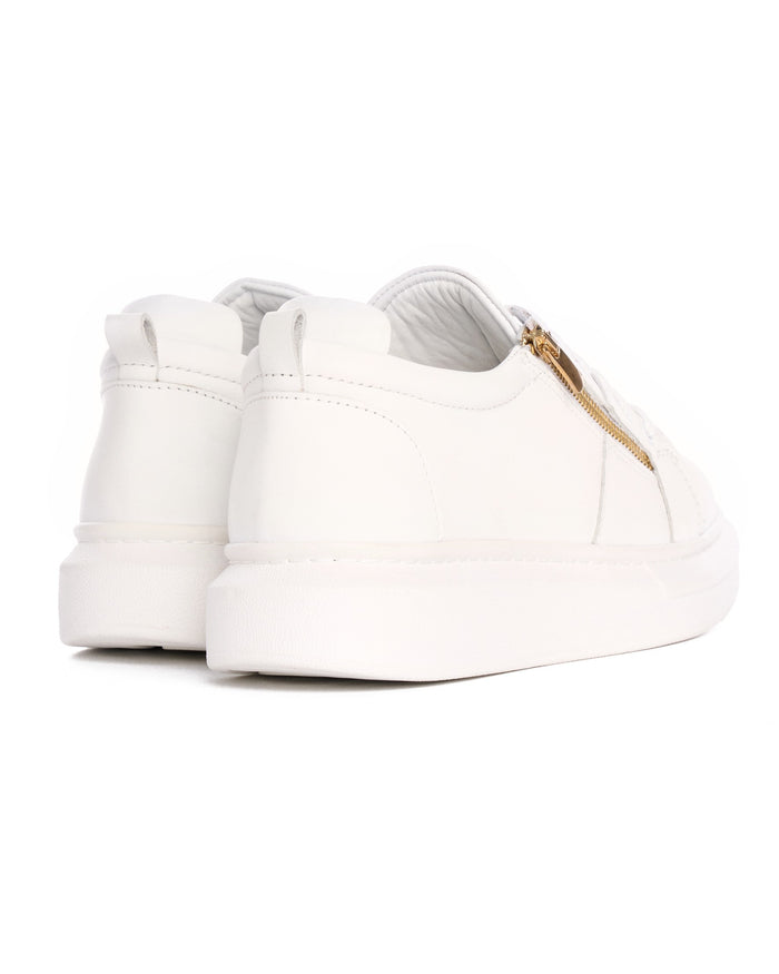 Martin Valen Hype Sole white sneakers, three-quarter view showing chunky sole and gold zipper