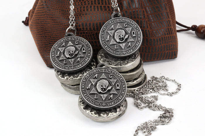 Shin Megami Tensei Locket Necklace - SMT Symbol - Persona Gift - Shin Megami Tensei / Atlus / SMT | LKT1