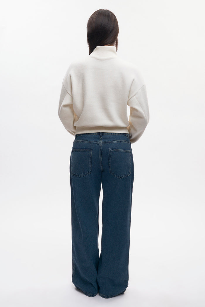 Women's Cozy Turtleneck in Marshmallow